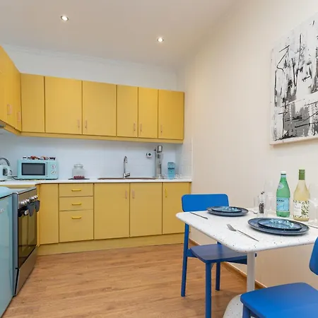 Aila Appartement *
